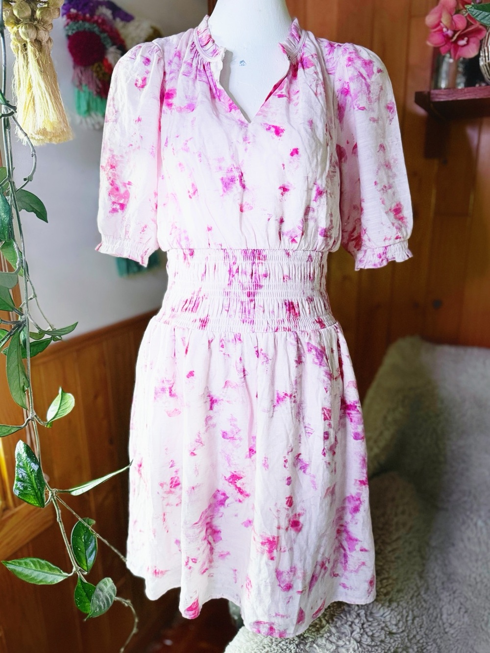 Nine West Pink Watercolor Print Smocked Waist Blouson Mini Dress Size Small